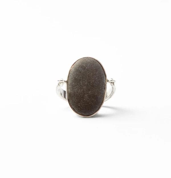 Grande bague en argent galet noir - Trouble - Image 5